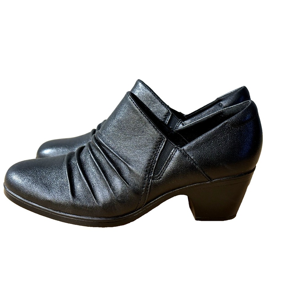 Clarks Collection Women's Black Leather Low Heel Slip On‎ Comfort Shoes Size 7